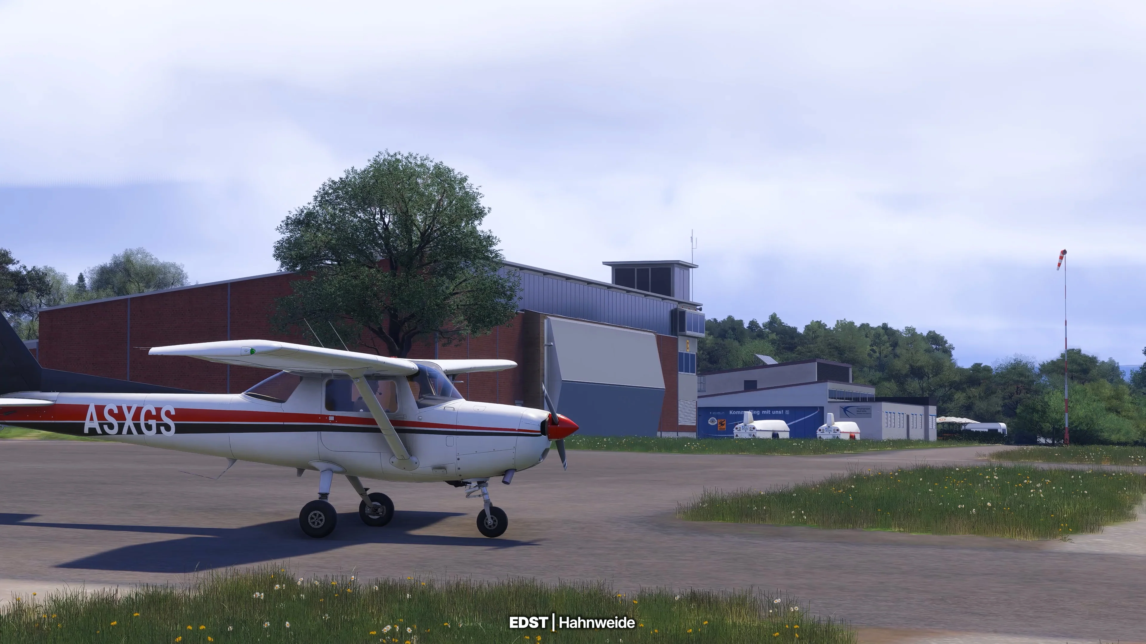 Stuttgart Airfields MSFS24 - Image 98